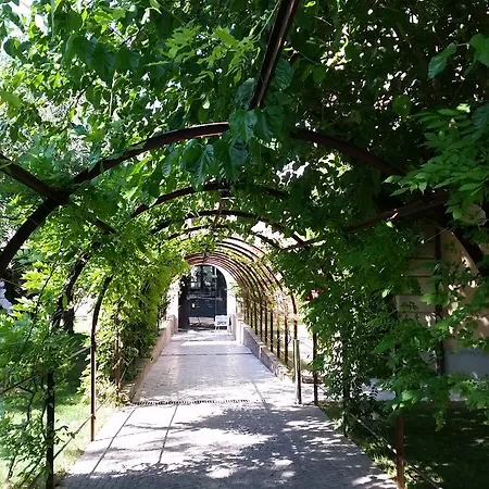 Di Casa Spadoni فينْتْسا