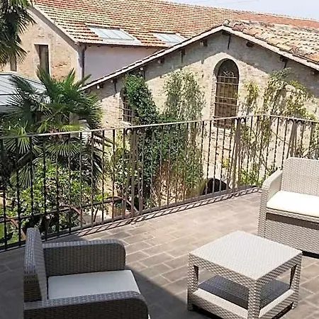 Di Casa Spadoni אורחן *